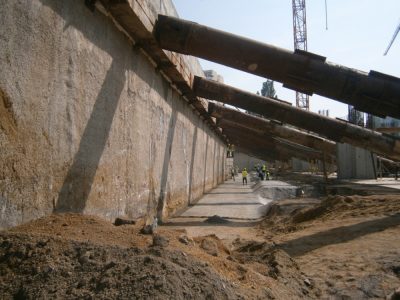 Pereti Mulati Sprijinire Metalica-Megamall