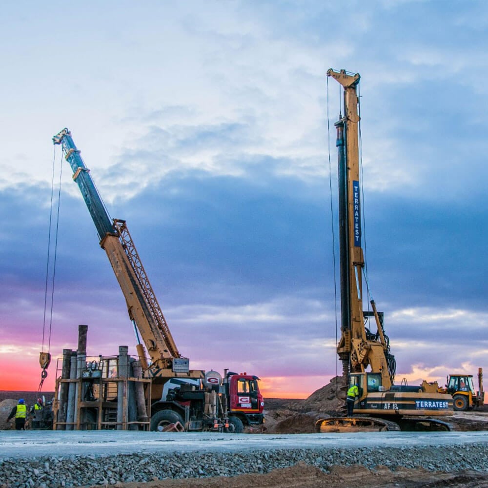 Piloti forati cu bentonita